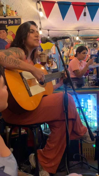 Vente Negra de Habana con Kola. Interpreta @manigua_manigua